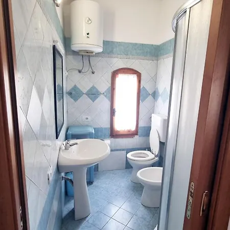 Baia 1 - Casa Con 2 Matrimoniali Climatizzate Con Bagni Interni E Giardino Nyaraló Sa Rocca Tunda