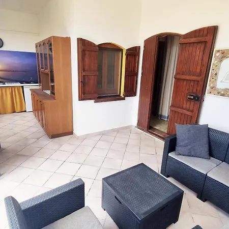 Baia 1 - Casa Con 2 Matrimoniali Climatizzate Con Bagni Interni E Giardino *