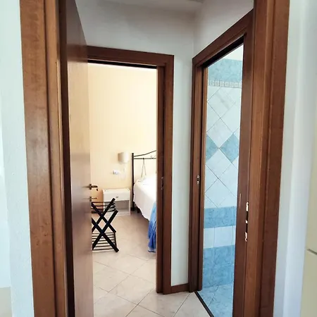 Baia 1 - Casa Con 2 Matrimoniali Climatizzate Con Bagni Interni E Giardino Nyaraló *